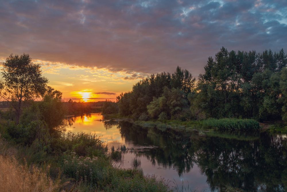 Вечер на реке Урал