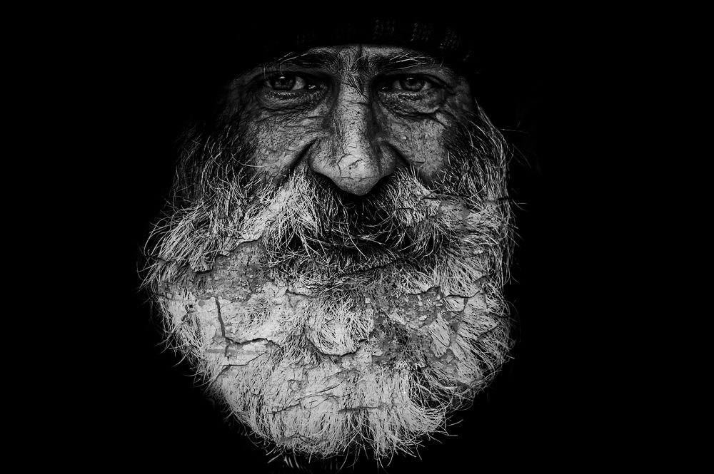 Уличный дедушка