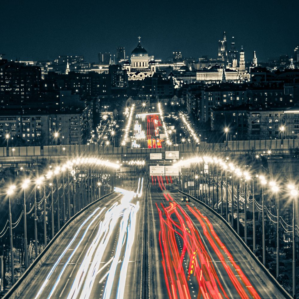 The road to the cathedral