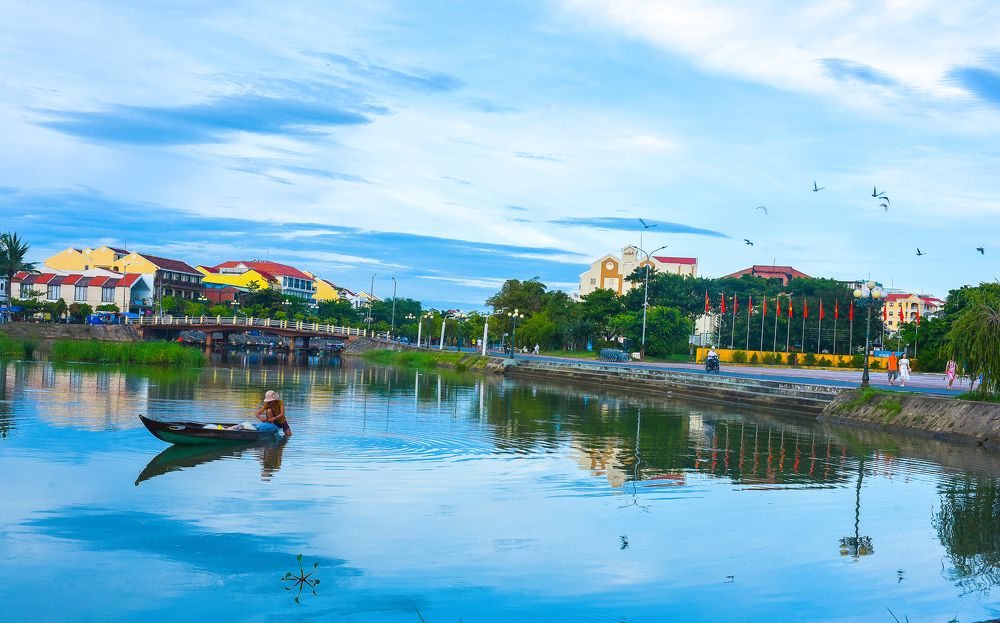 Photograph by Anh Tuấn Lê