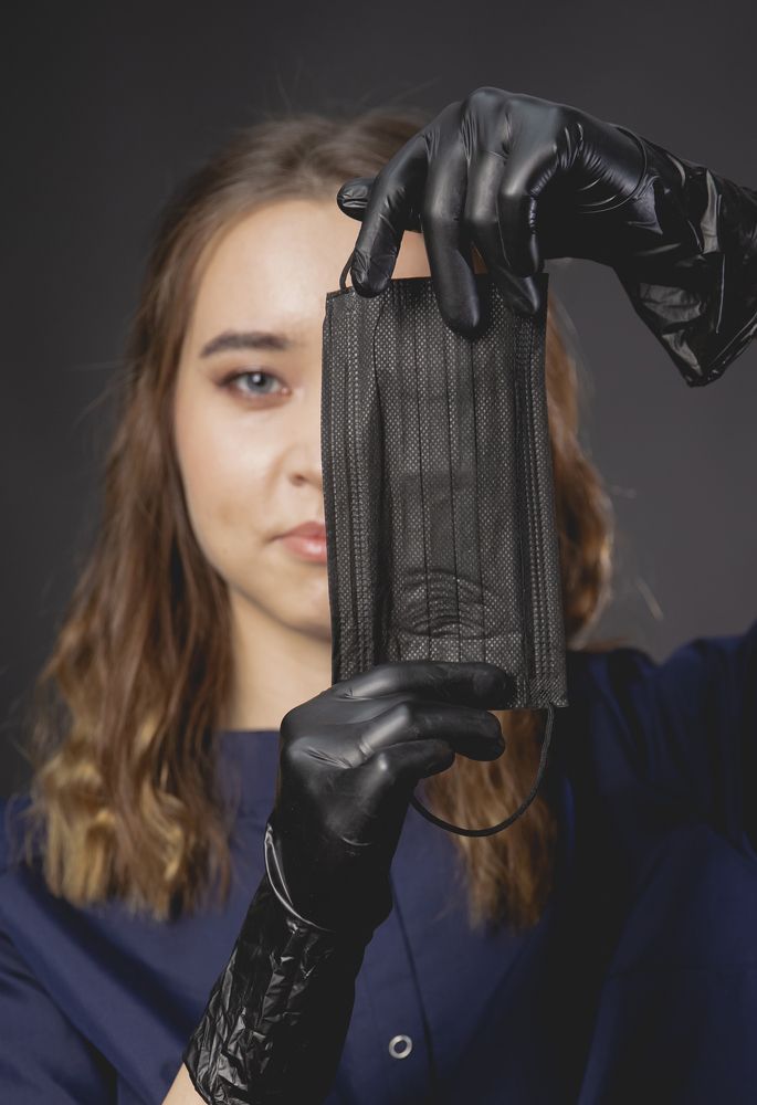 маникюрщица