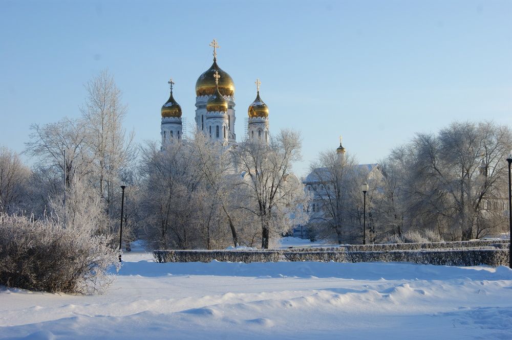 Золотые купола.