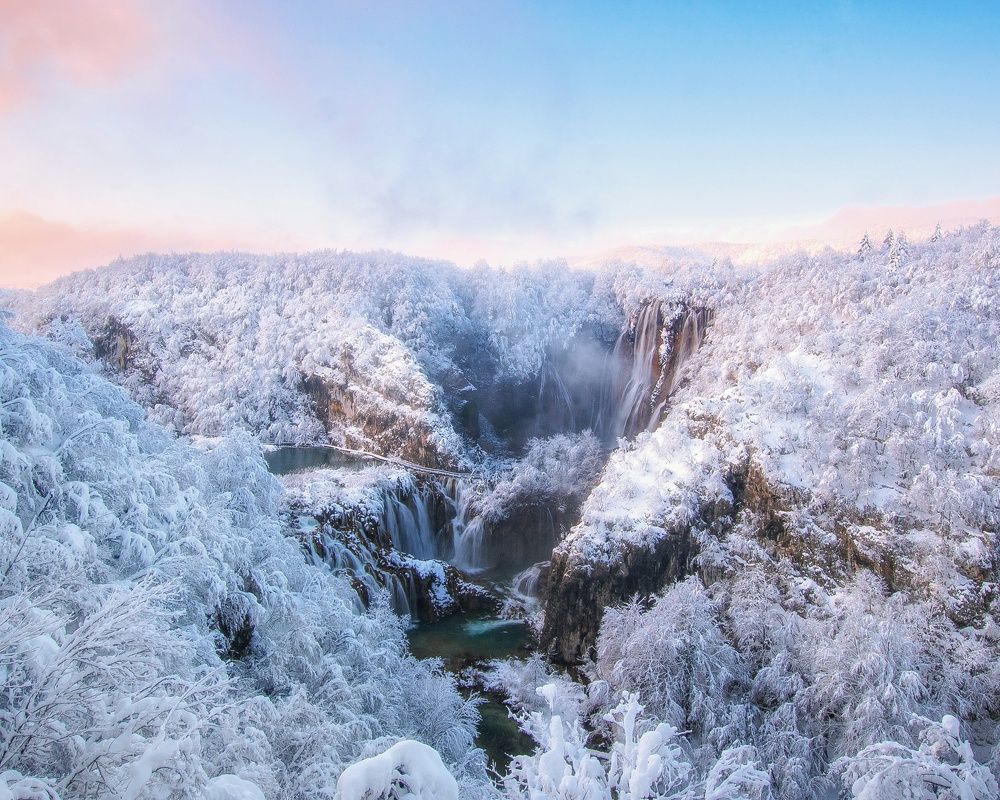 Photograph by Zoran Stegnjaic