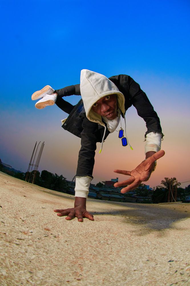Photograph by Simon MOUSSI