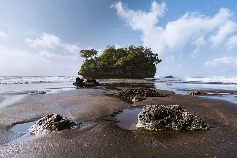 Photograph by Ridwan Adhitama