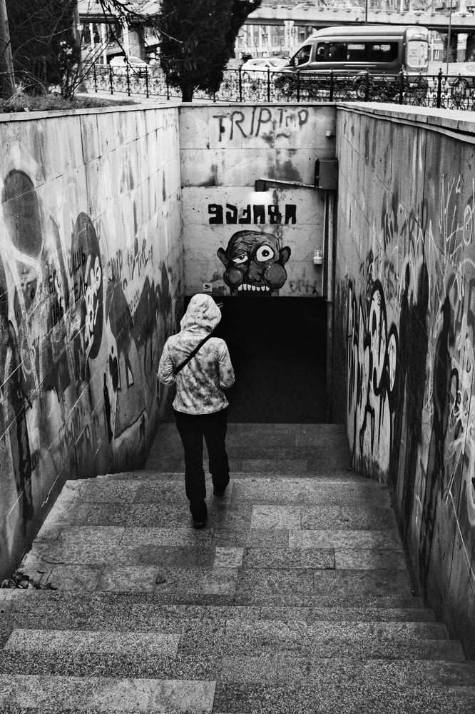 В открытую пасть