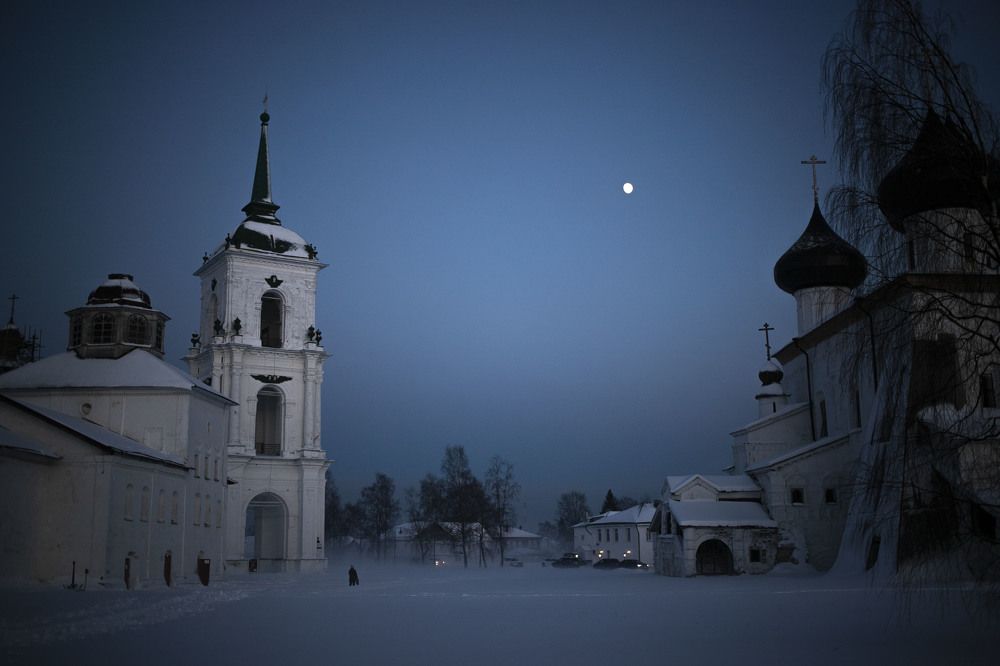 Photograph by Elena Kostochkina