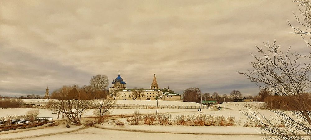 Зимний Суздальский пейзаж