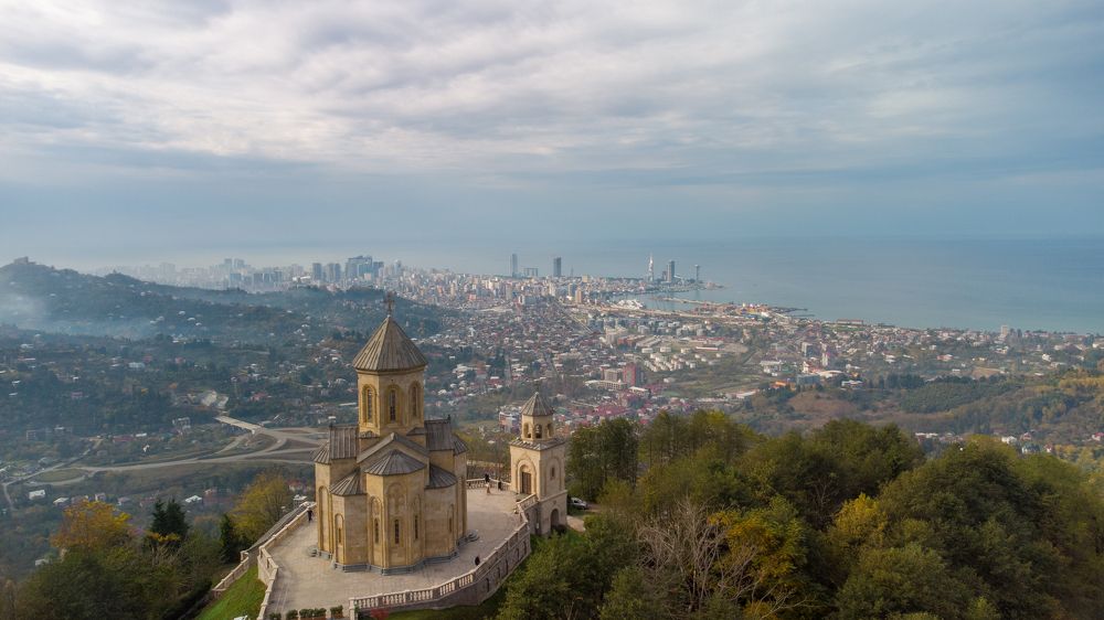 Храм святой Троицы Самеба // Temple of the Holy Trinity Sameba