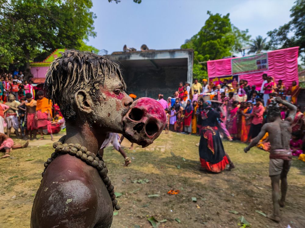 A devotees of gajan festival
