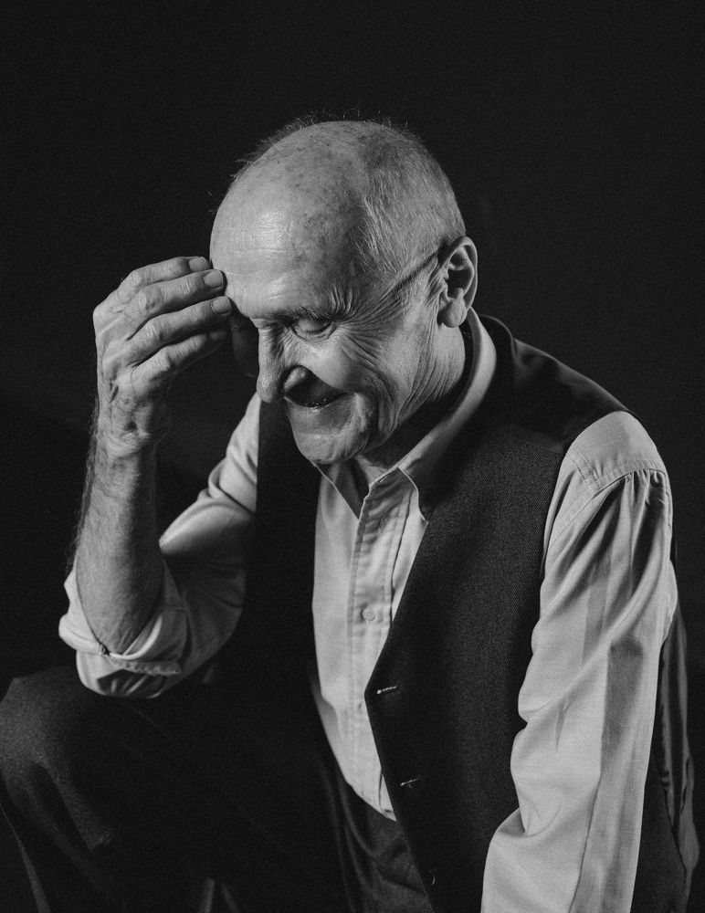 Мой отец, 82 года.