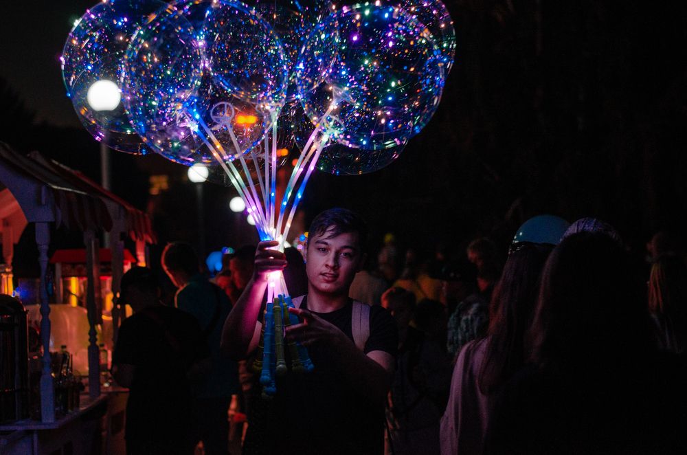 Продавец шариков