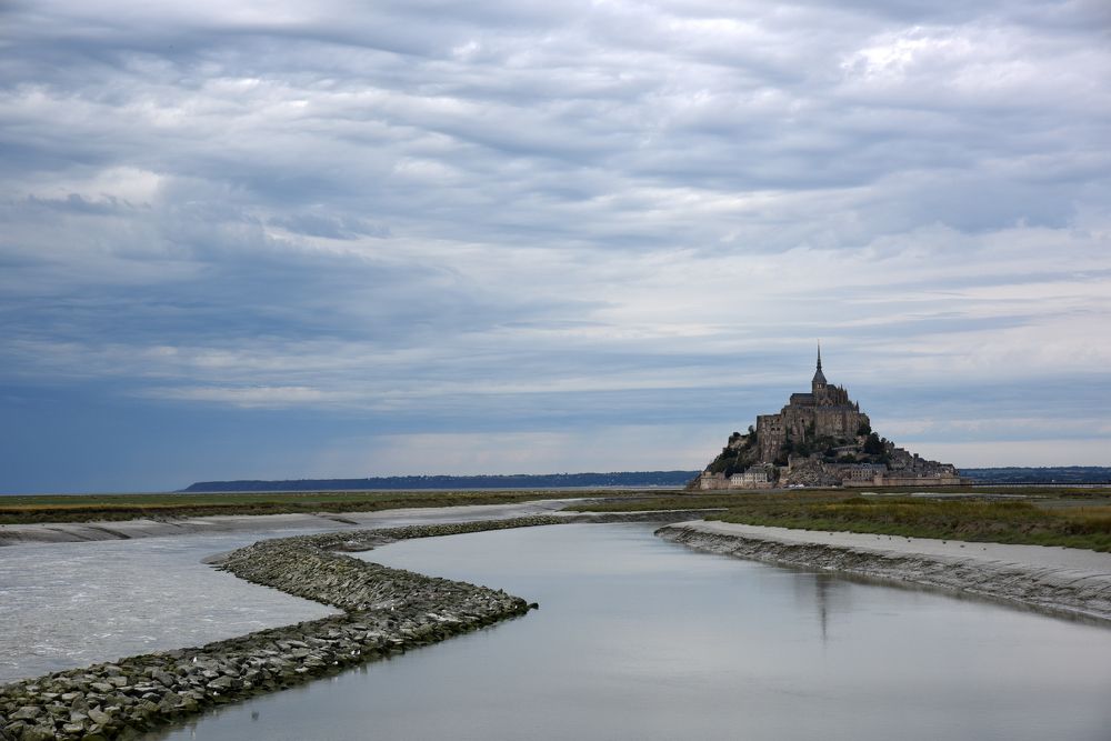 Photograph by SI SABER LOTFI