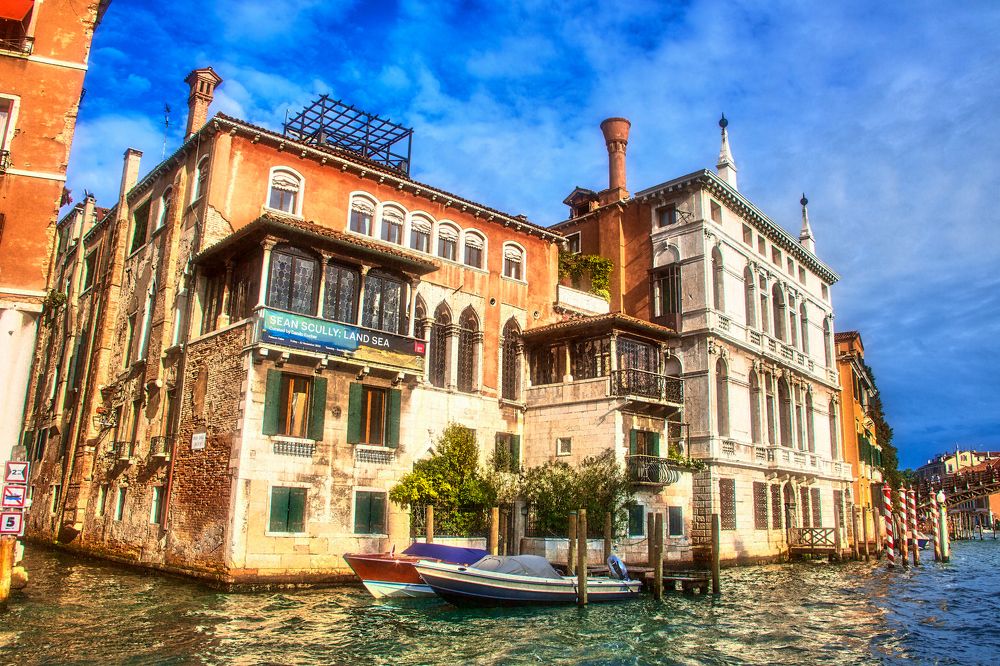 Photograph by Valentin Kayudin