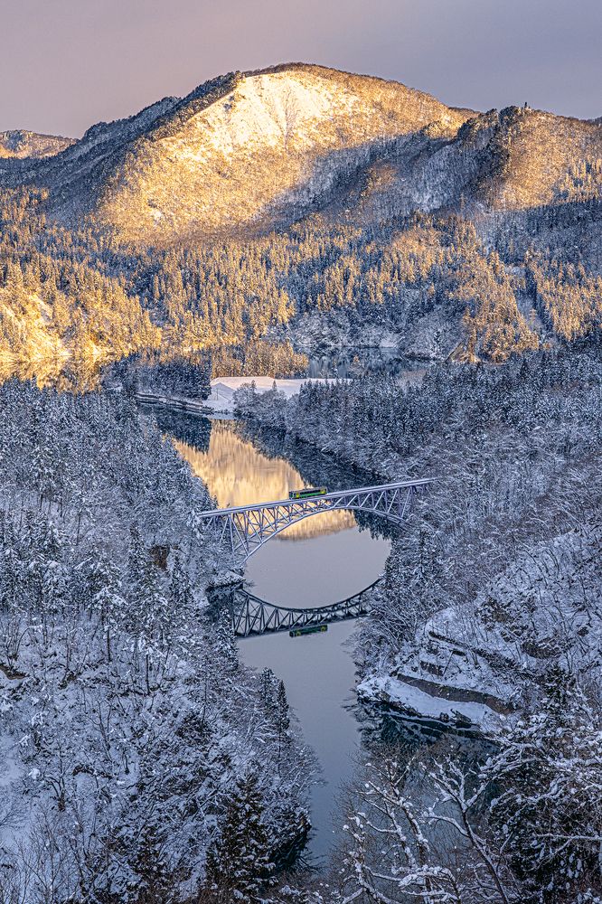 Photograph by Tomoya Osa