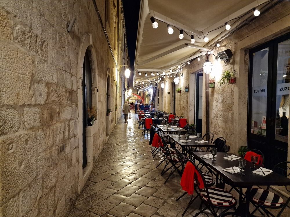 Photograph by Oleg Maloman