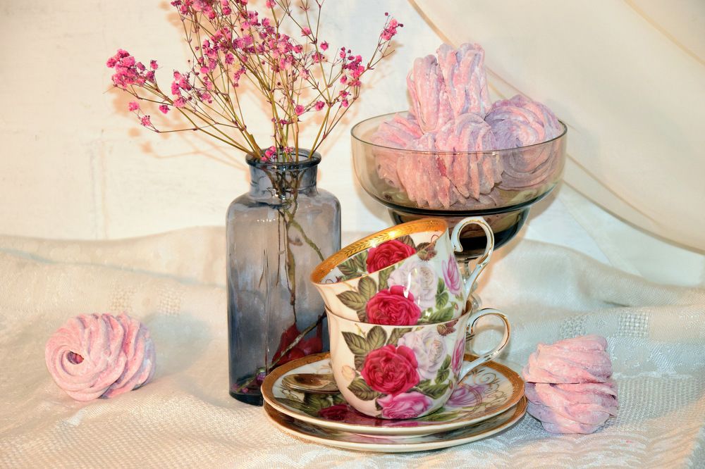 Розовый натюрморт