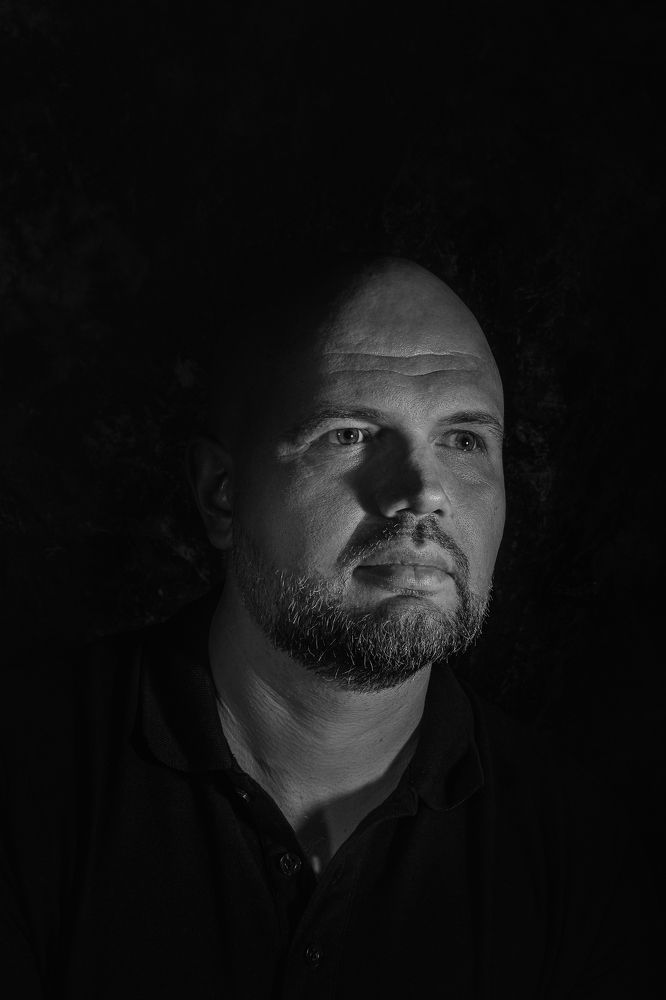 Lensky in October / bnw