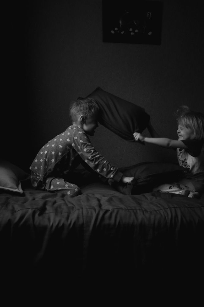 Игра подушками