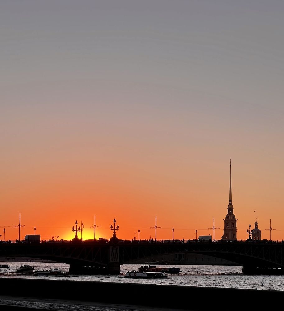 «Закат на Неве».
