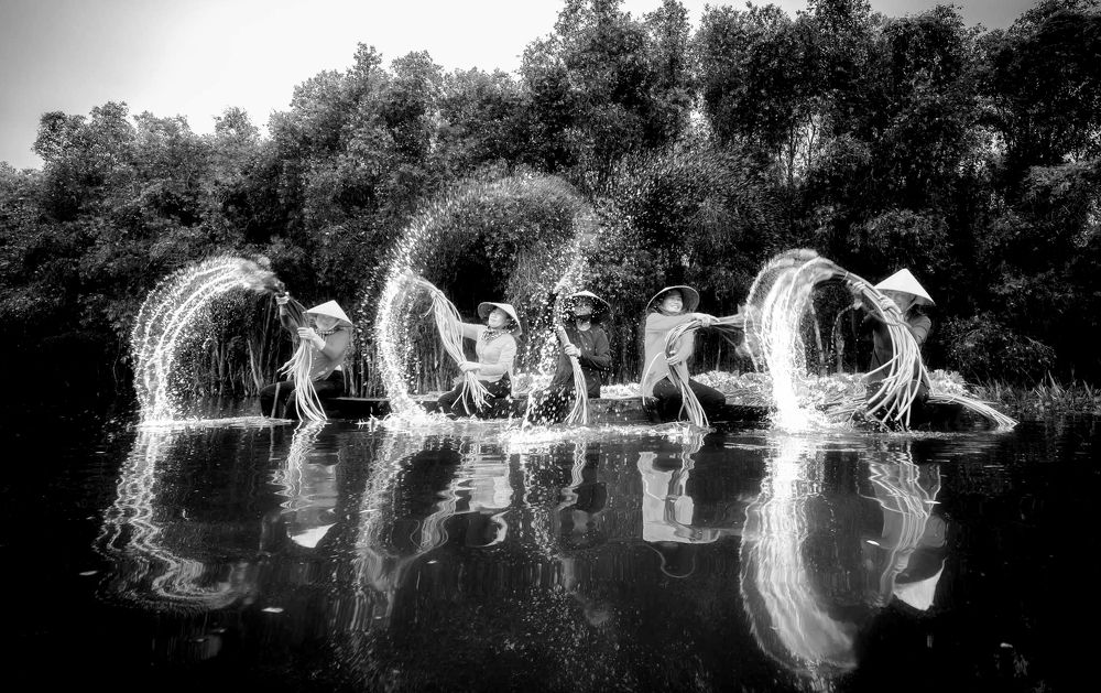 Photograph by Lê Huy Anh