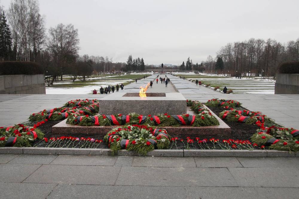 Ленинград полностью освобождён от фашистской блокады