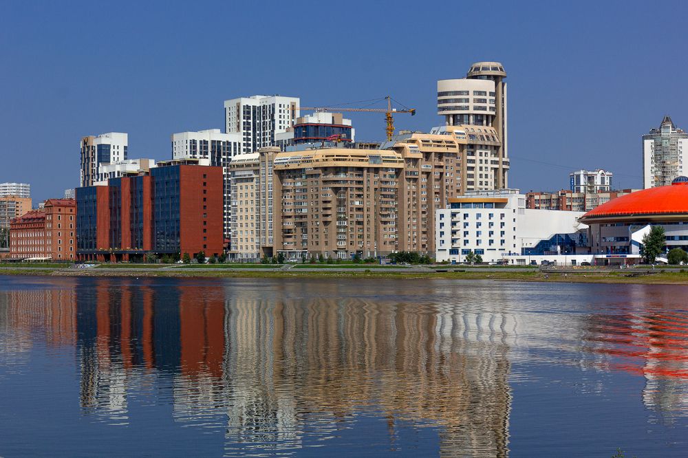 Отражения в  реке Исеть