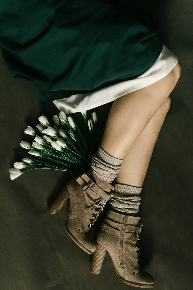 Девушка в зелёном