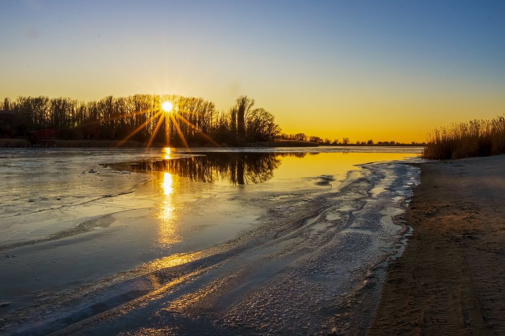 Зимний закат на Казачьем ерике.