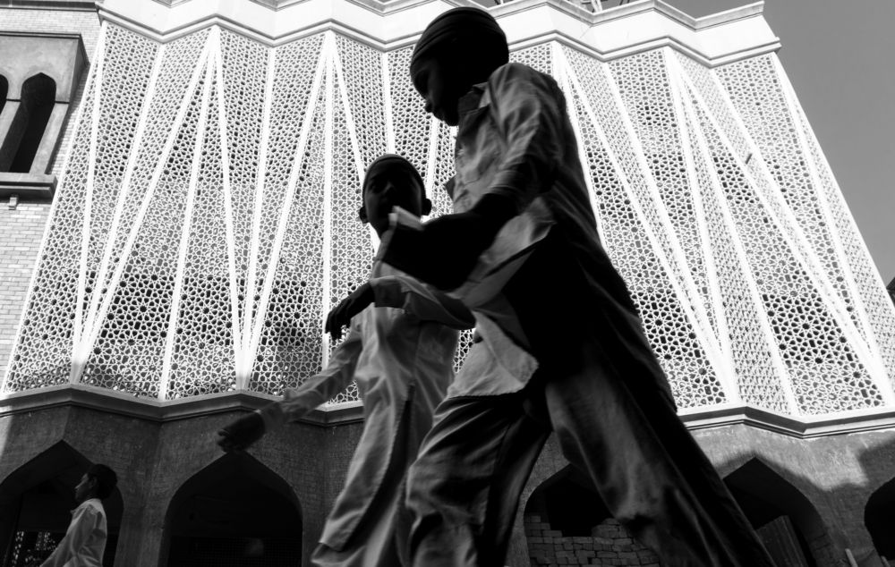 Black and white movement