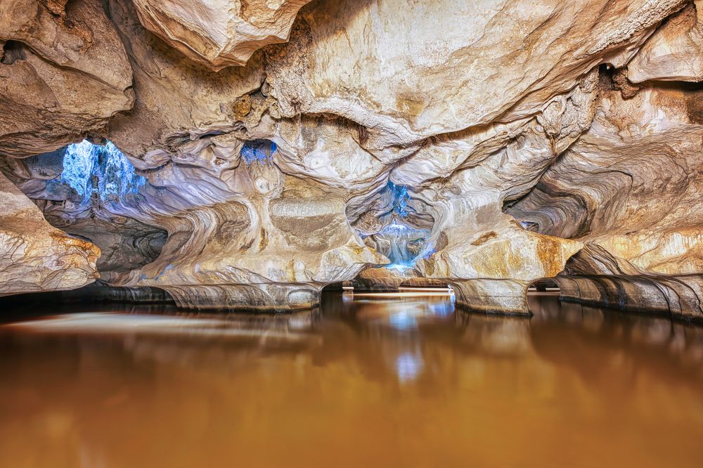 Photograph by Tuấn Nguyễn Tấn