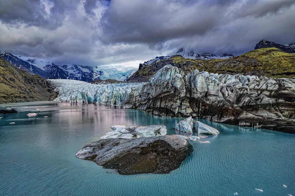 Photograph by Robert Juvet