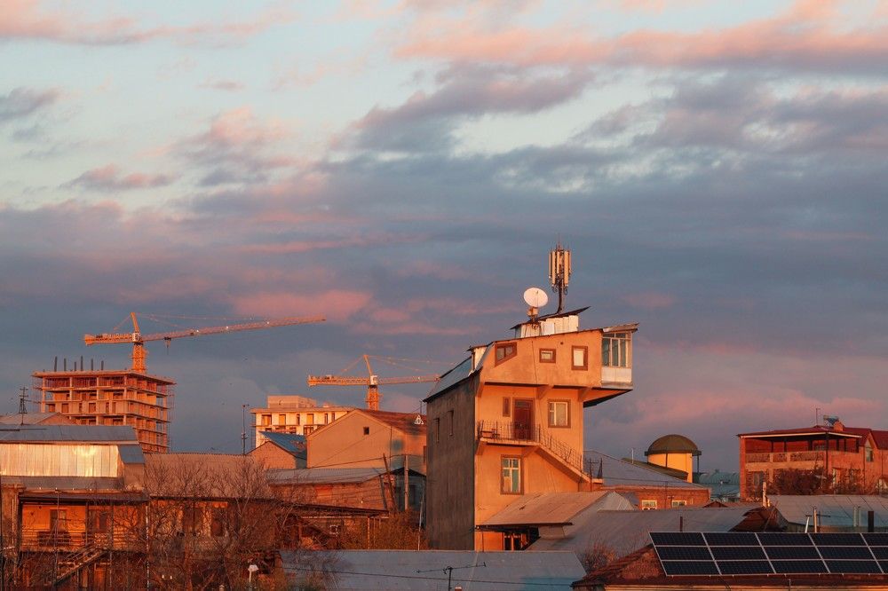 Дома на закате