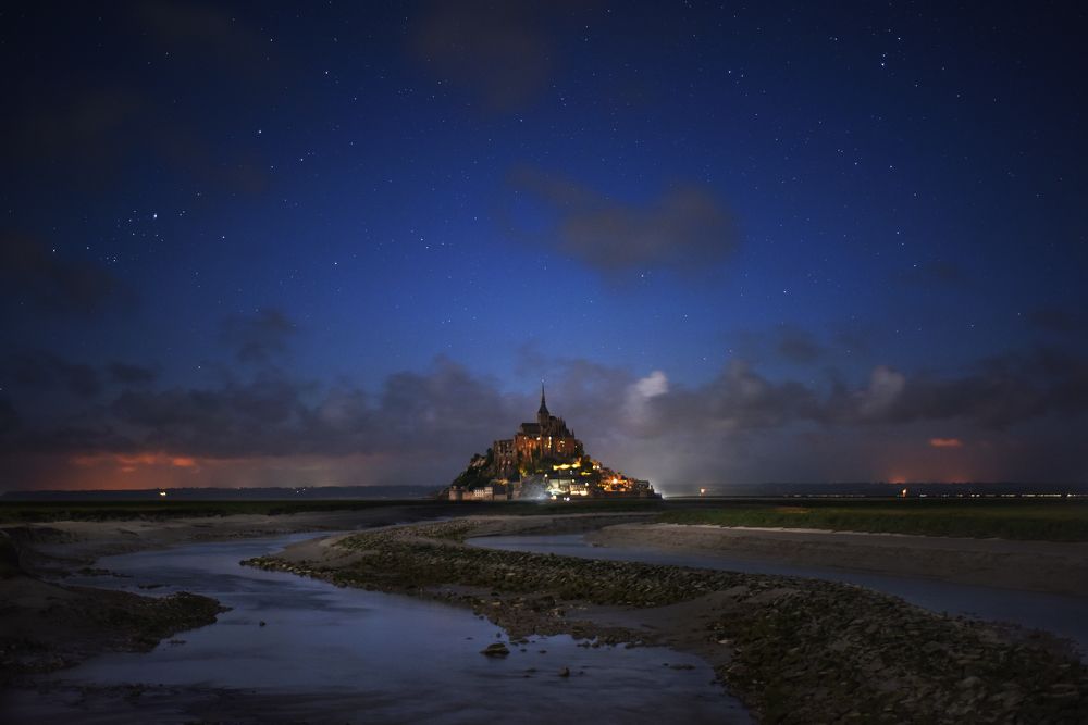 Photograph by SI SABER LOTFI