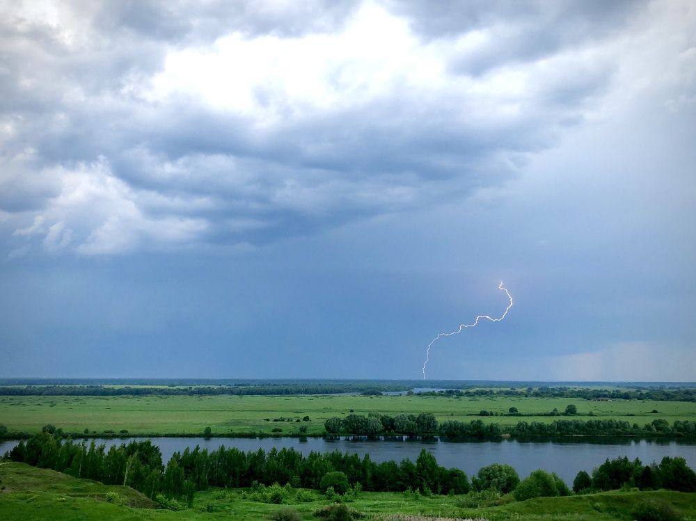 Есенинская молния