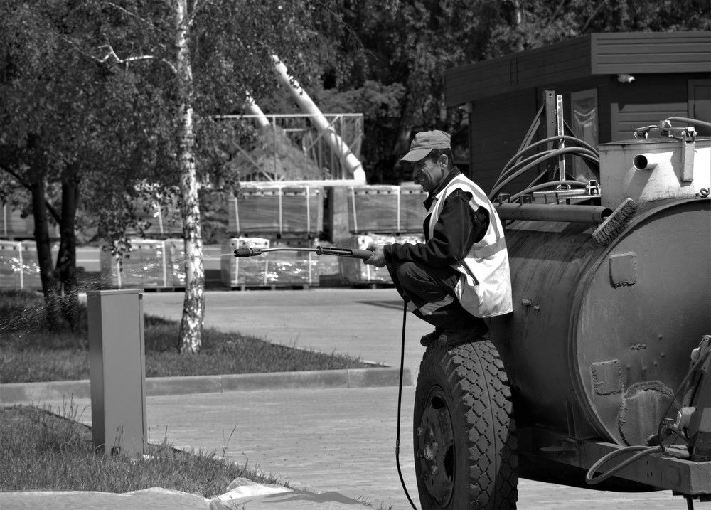 Фотография автора Максим Грибанов