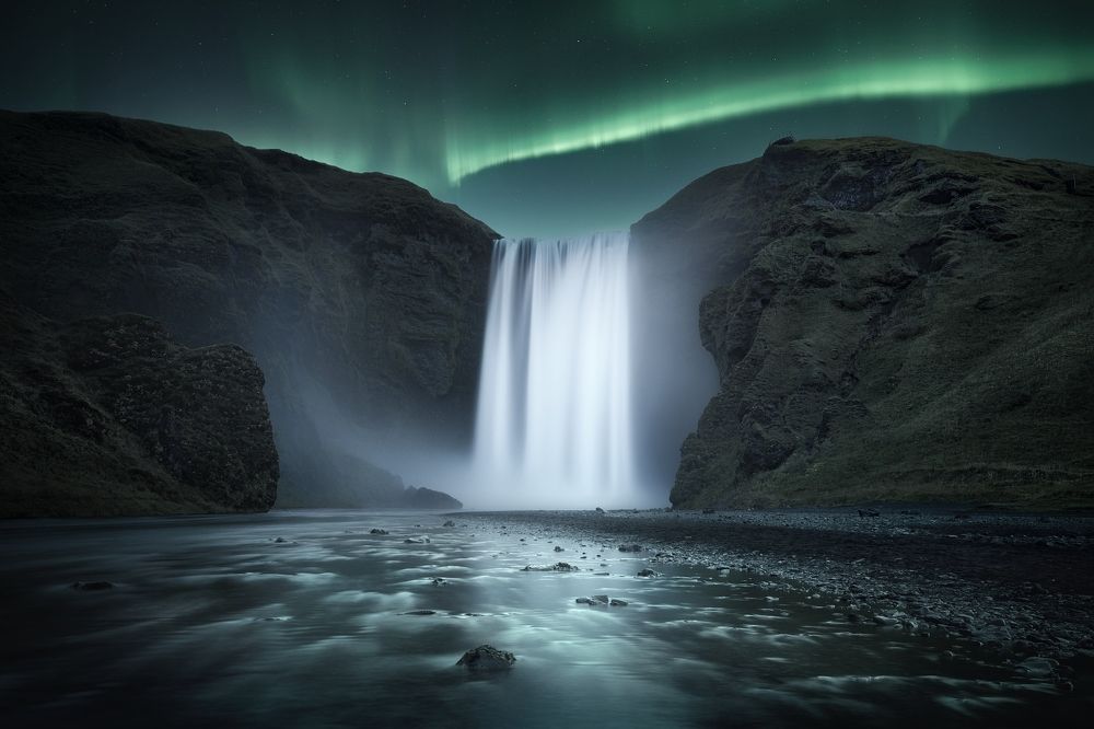 Night at the waterfall...