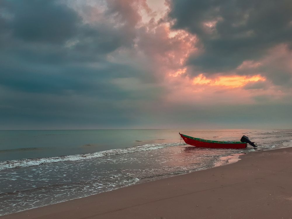 Photograph by Farshad Yazdankhah