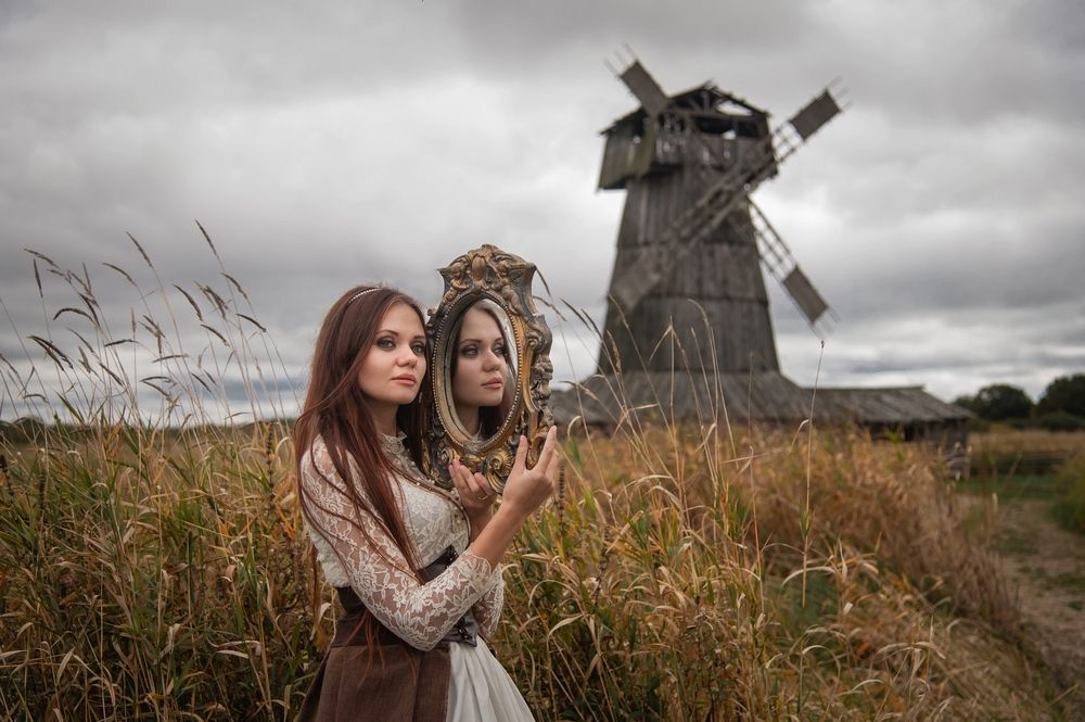 Photograph by Alexandre Dpari