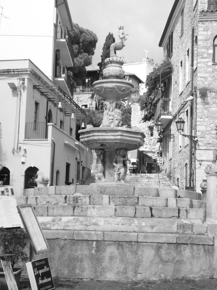 Fontana/Taormina/Sicily