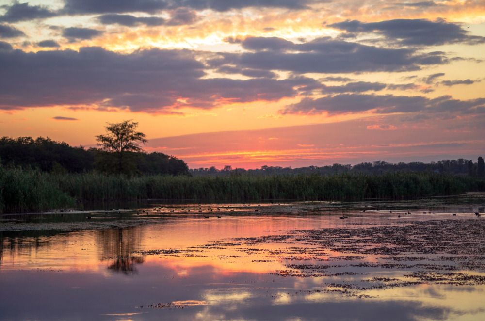Закат на реке Челбас
