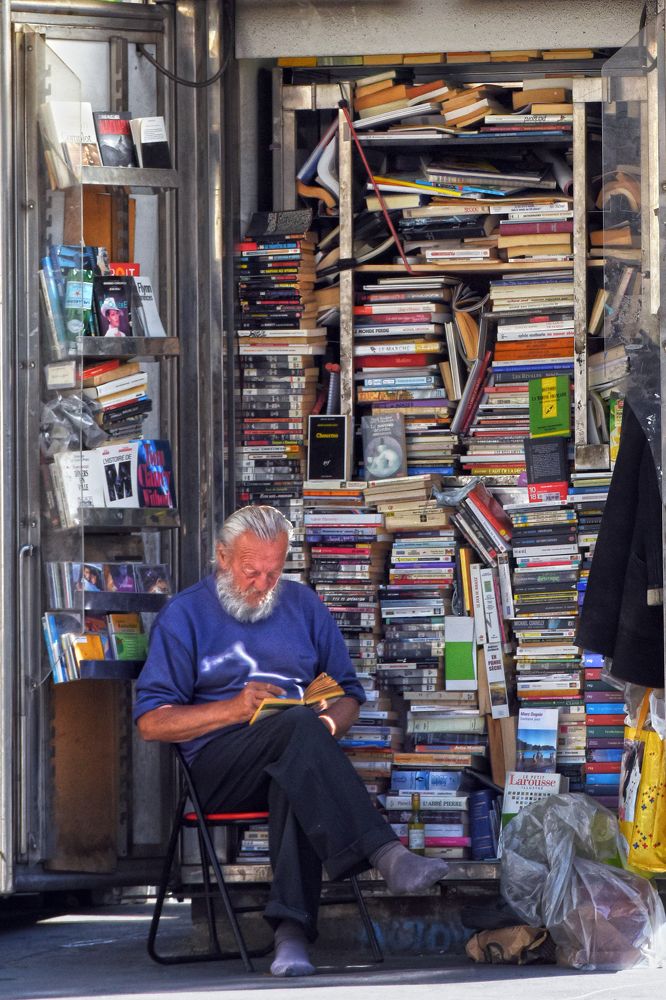 Photograph by SI SABER LOTFI