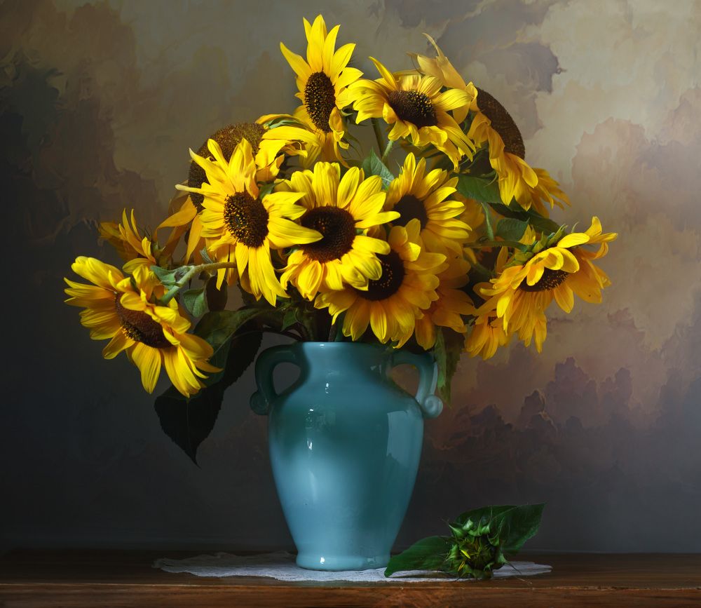 Знойный желтый