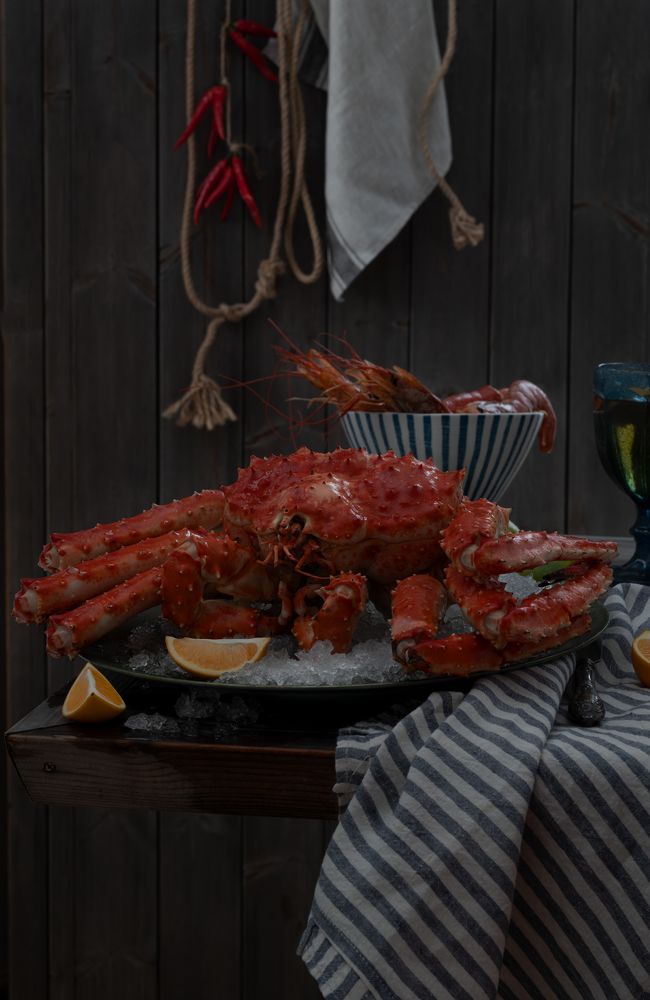 Натюрморт с креветками и крабом