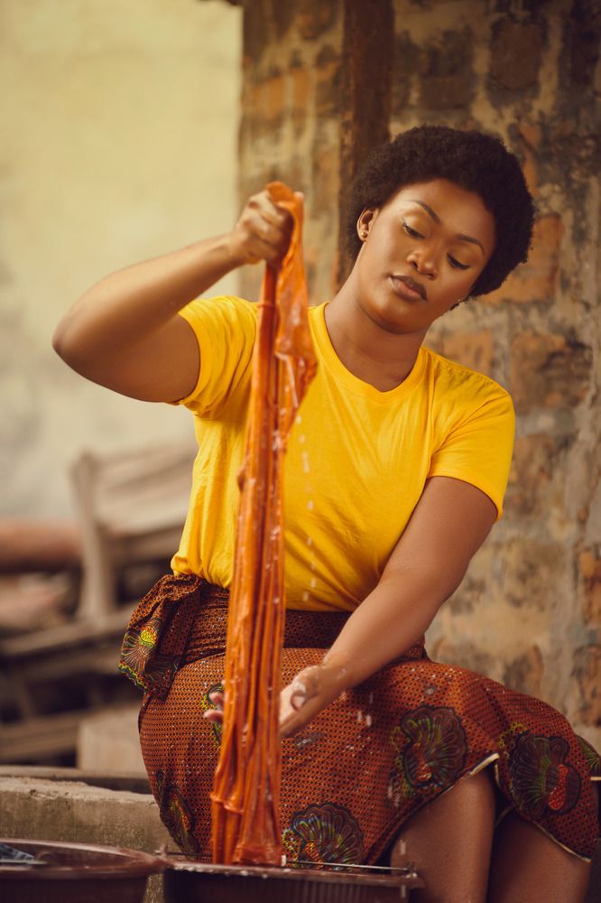 MOUKKENTO (Femme en langue kongo)