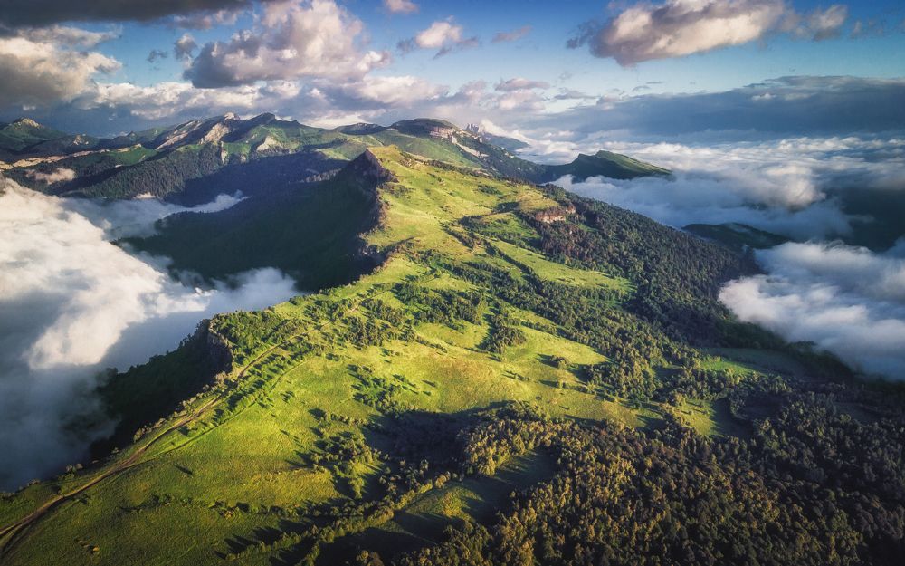 Над утренними Бамбаками