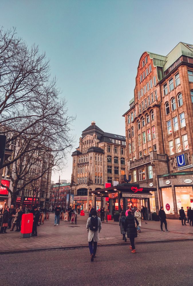 Daily life in Hamburg