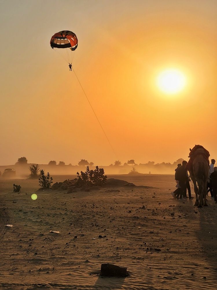 A delightful Sunset at Sam Desert