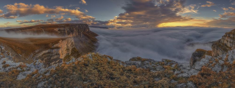 Горы, где спят облака