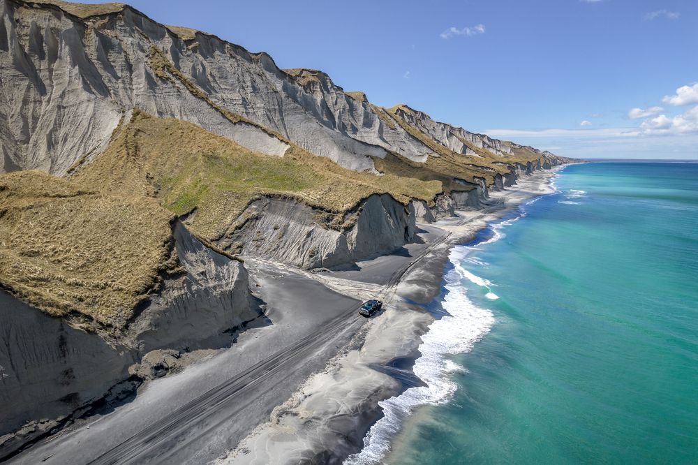 Белые скалы Итурупа